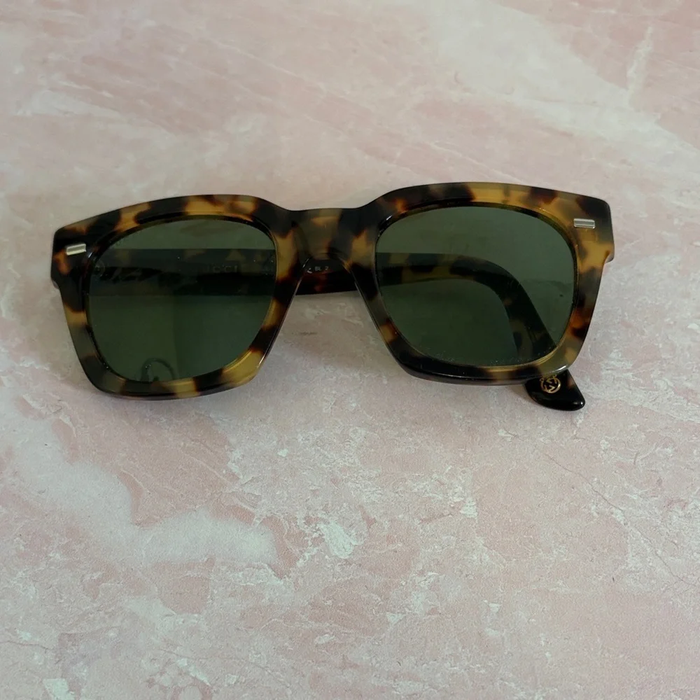 Authentic Gucci tortoise shell sunglasses - left arm broken, right arm intact